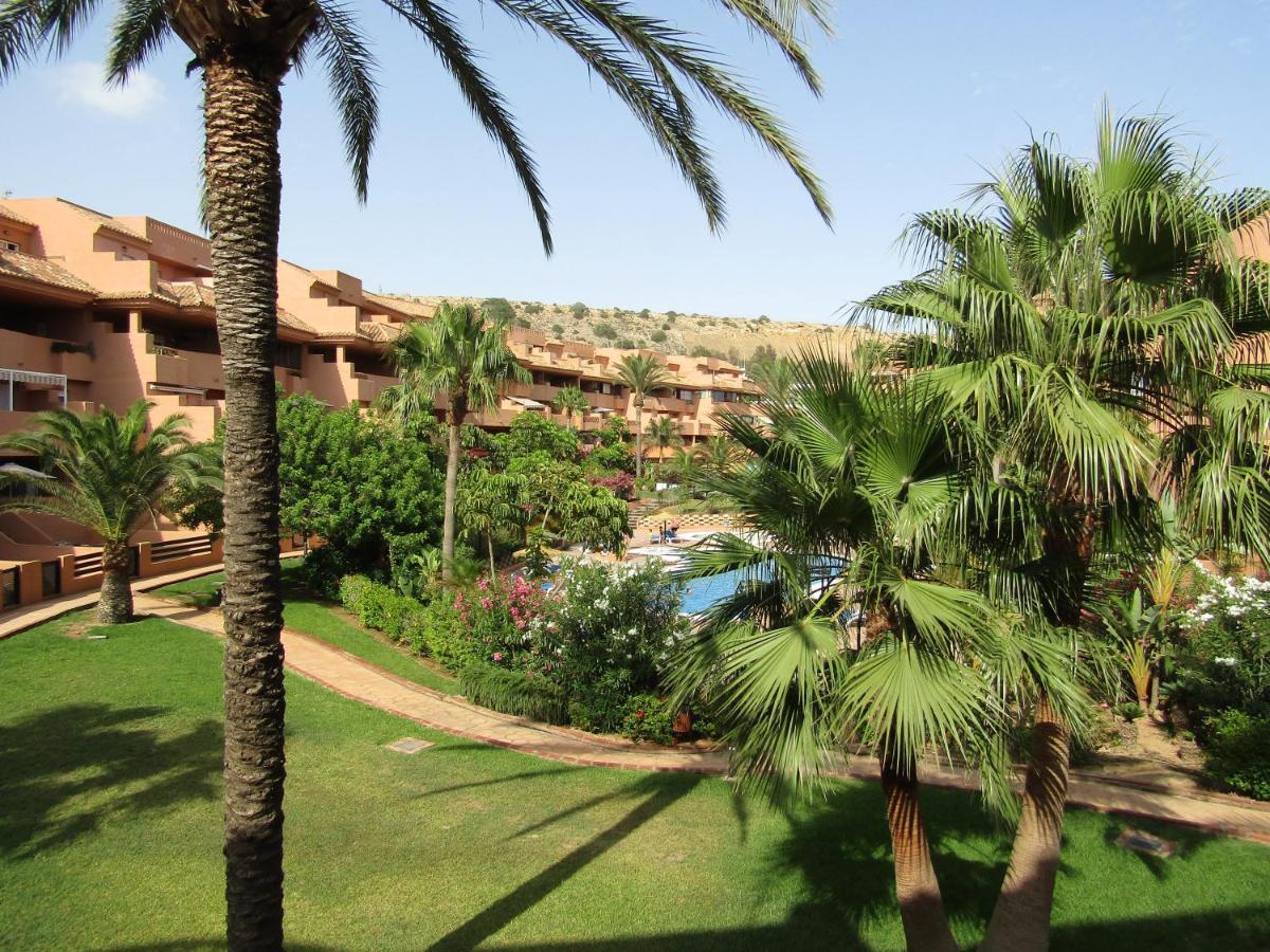Apartementos Almerimar Golf Luaran gambar