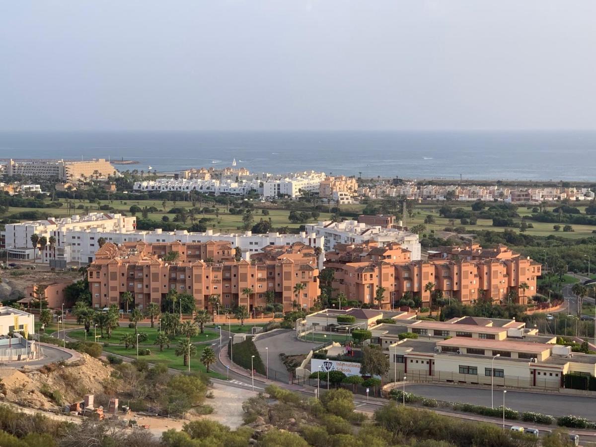 Apartementos Almerimar Golf Luaran gambar