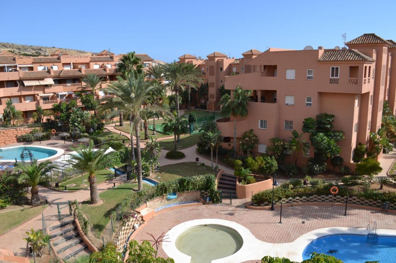 Apartementos Almerimar Golf Luaran gambar