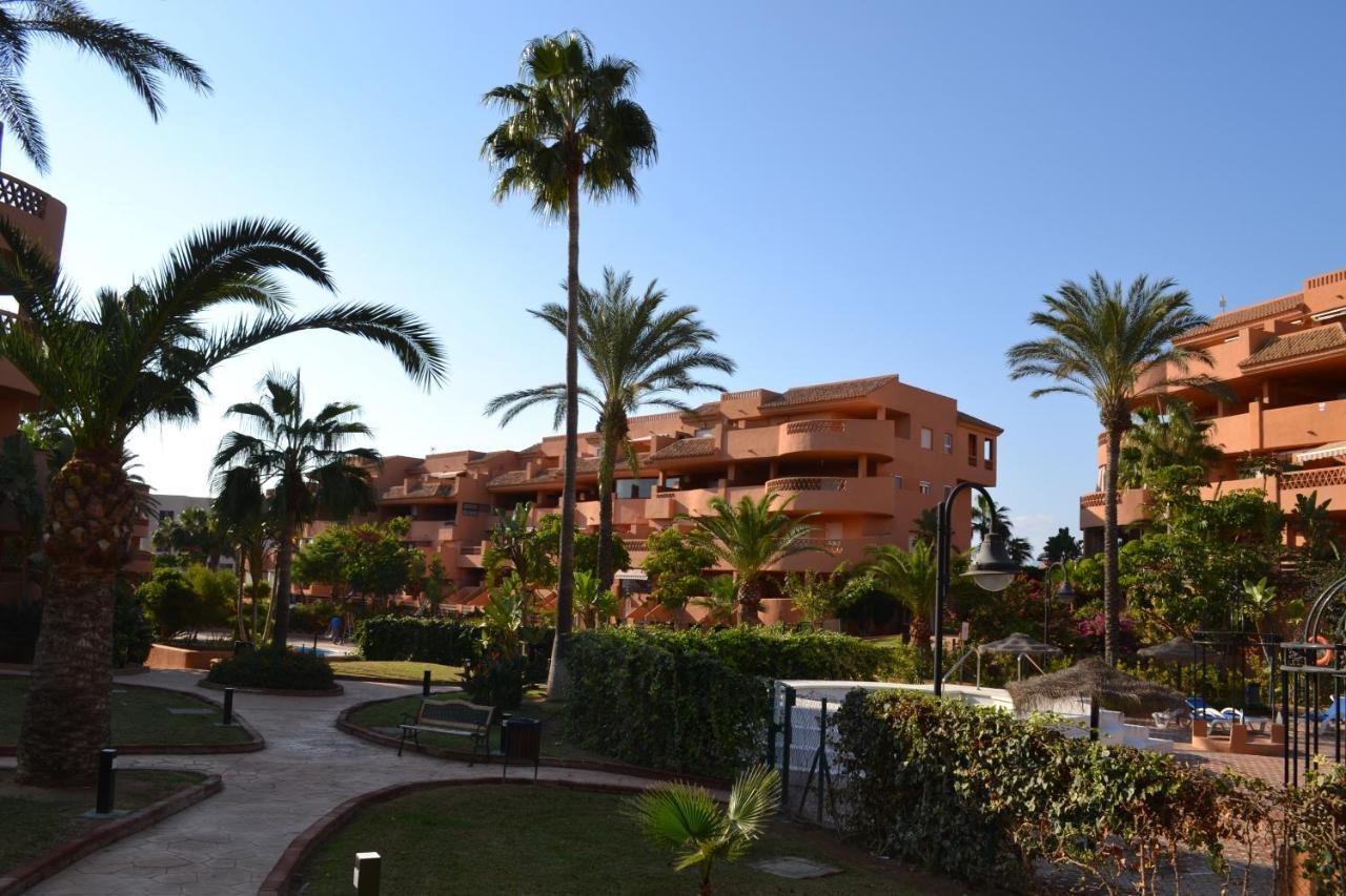 Apartementos Almerimar Golf Luaran gambar