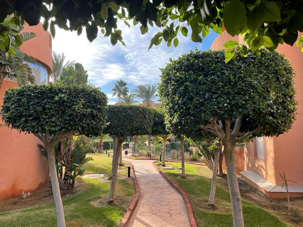 Apartementos Almerimar Golf Luaran gambar