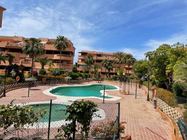 Apartementos Almerimar Golf Luaran gambar
